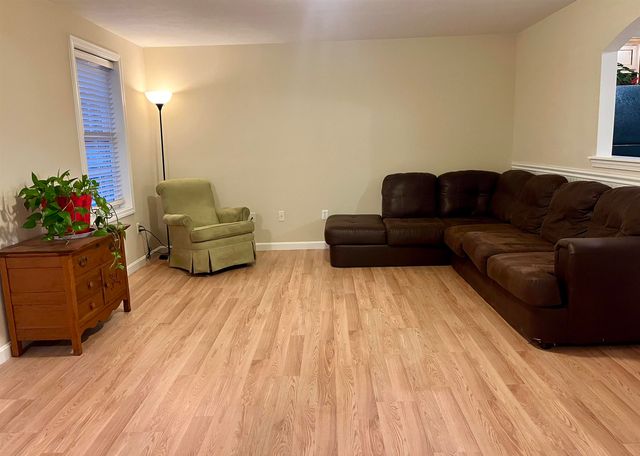 16 Cat Tail Circle, New Ipswich, NH 03071