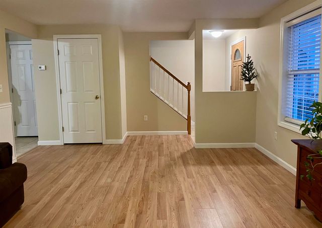 16 Cat Tail Circle, New Ipswich, NH 03071