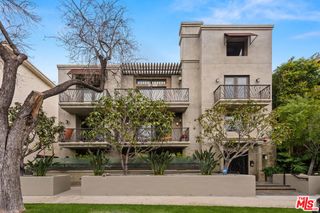 1304 Roxbury Drive 103, Los Angeles, CA 90035