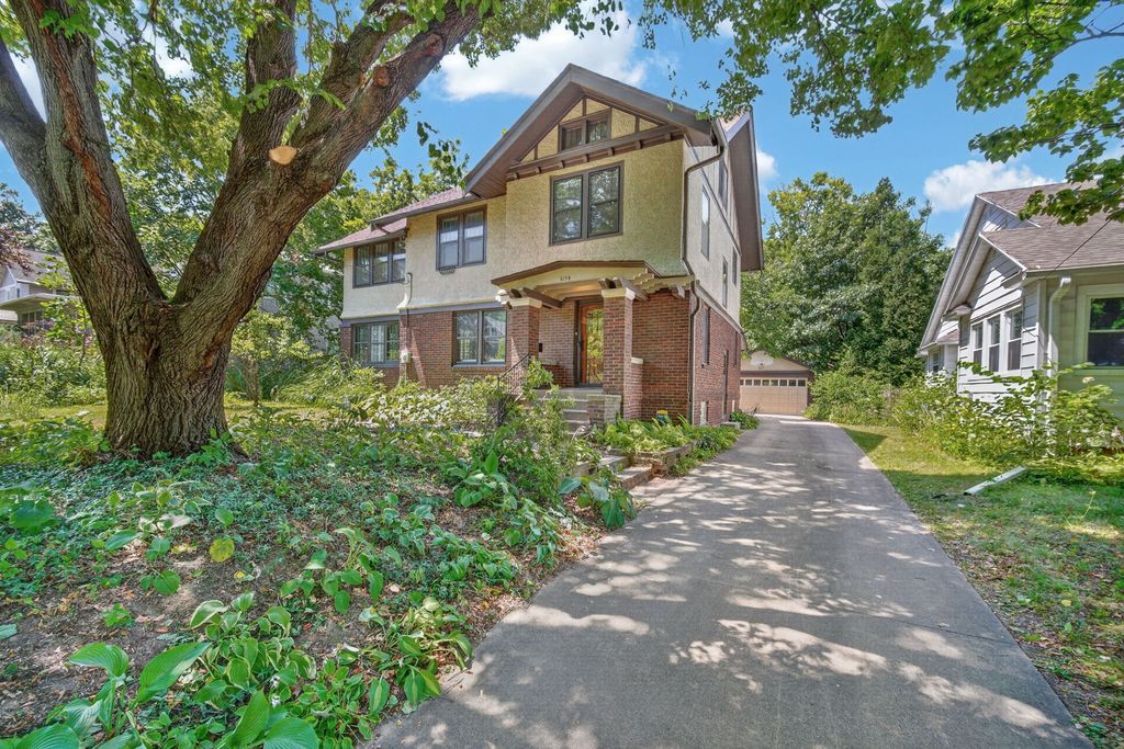 1134 38th Street, Des Moines, IA 50311