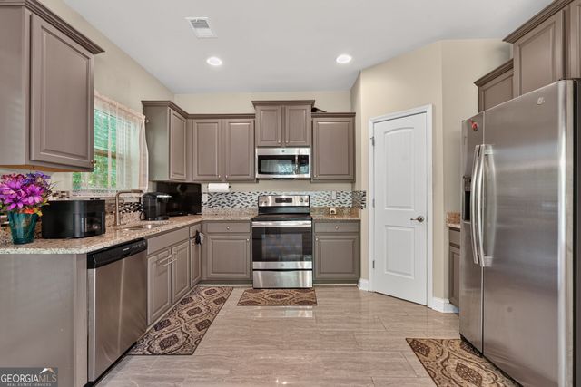 8664 Spivey Village Trail, Jonesboro, GA 30236