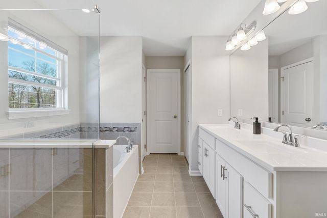 11788 Whistling Trail, Fort Wayne, IN 46818