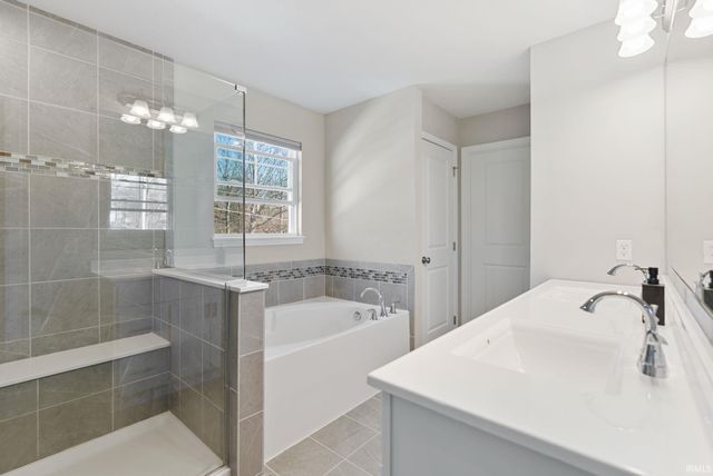 11788 Whistling Trail, Fort Wayne, IN 46818