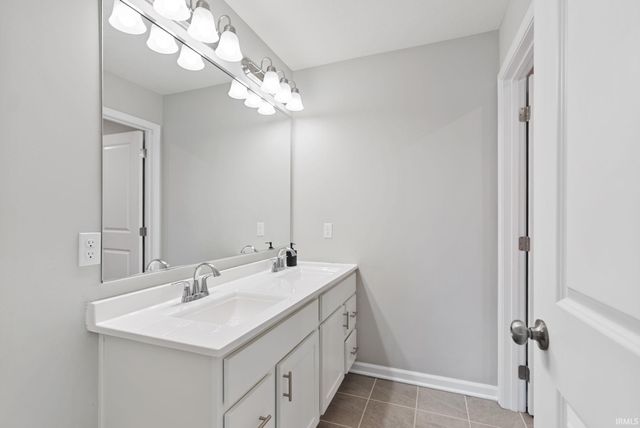 11788 Whistling Trail, Fort Wayne, IN 46818