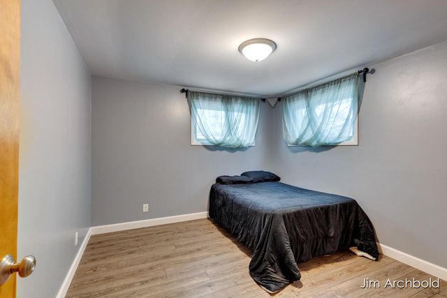 274 W Barton Street, Newaygo City, MI 49337