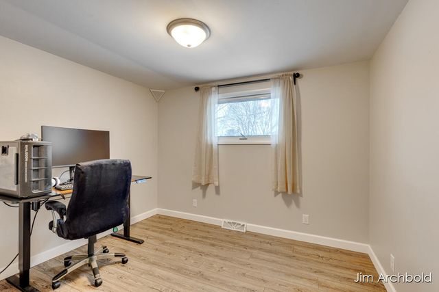 274 W Barton Street, Newaygo City, MI 49337