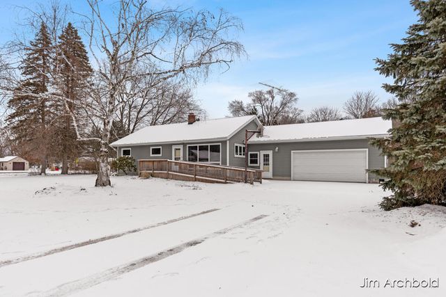 274 W Barton Street, Newaygo City, MI 49337