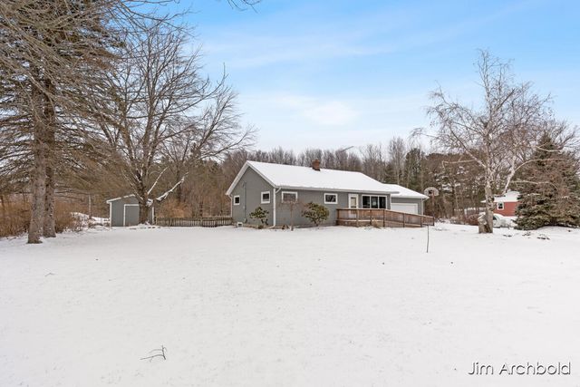 274 W Barton Street, Newaygo City, MI 49337