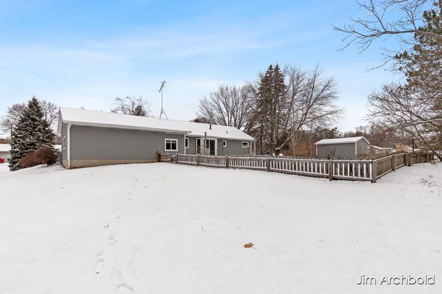 274 W Barton Street, Newaygo City, MI 49337