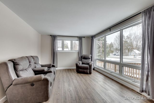 274 W Barton Street, Newaygo City, MI 49337