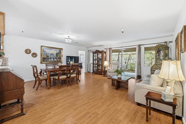 453 Alberto Way D155, Los Gatos, CA 95032