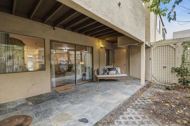 453 Alberto Way D155, Los Gatos, CA 95032