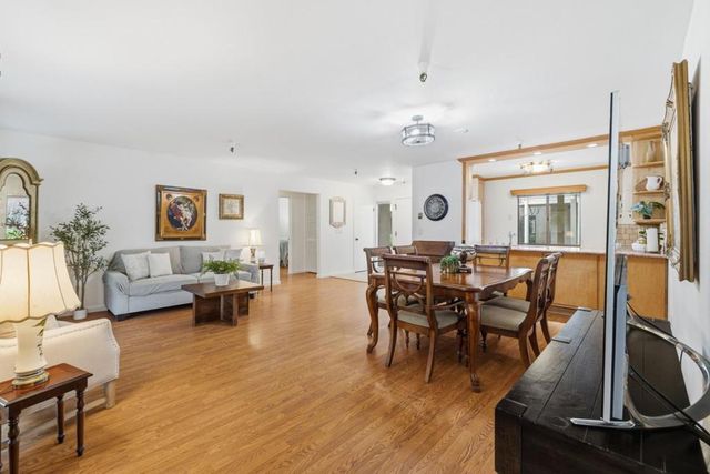 453 Alberto Way D155, Los Gatos, CA 95032