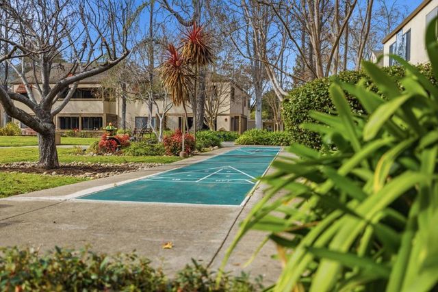 453 Alberto Way D155, Los Gatos, CA 95032