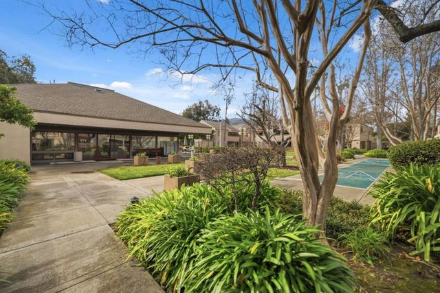 453 Alberto Way D155, Los Gatos, CA 95032