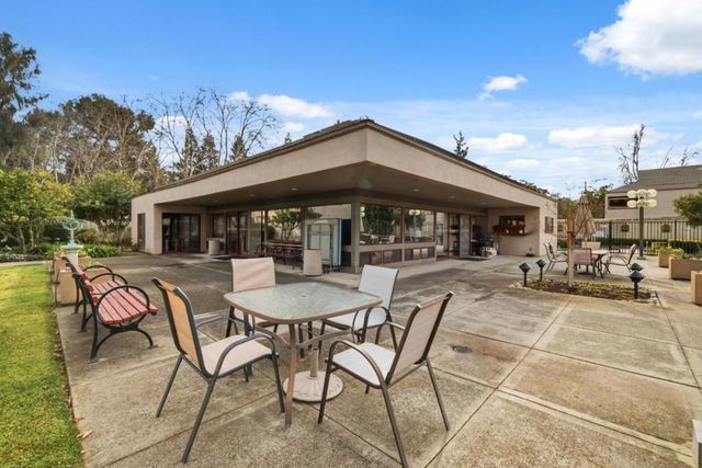 453 Alberto Way D155, Los Gatos, CA 95032