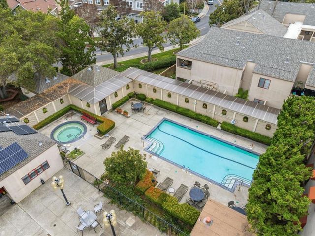 453 Alberto Way D155, Los Gatos, CA 95032