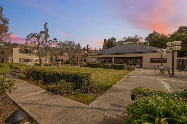 453 Alberto Way D155, Los Gatos, CA 95032