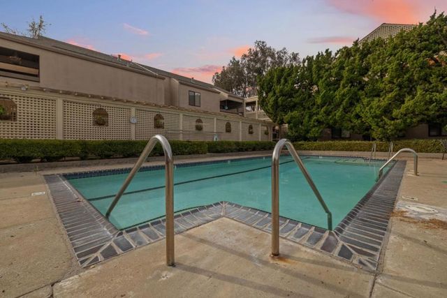 453 Alberto Way D155, Los Gatos, CA 95032