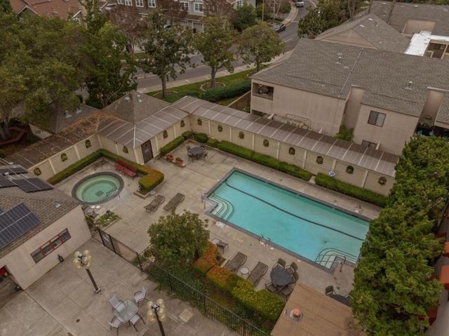 453 Alberto Way D155, Los Gatos, CA 95032