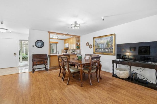 453 Alberto Way D155, Los Gatos, CA 95032