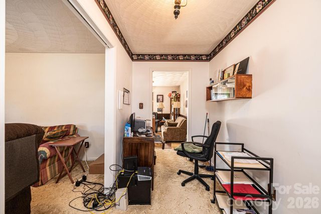 2347 Plainfield Drive, Conover, NC 28613