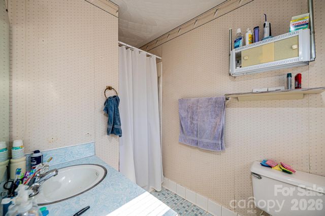 2347 Plainfield Drive, Conover, NC 28613