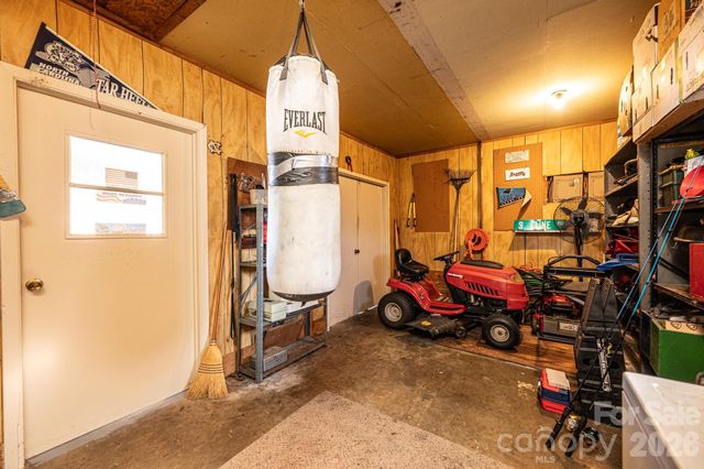 2347 Plainfield Drive, Conover, NC 28613