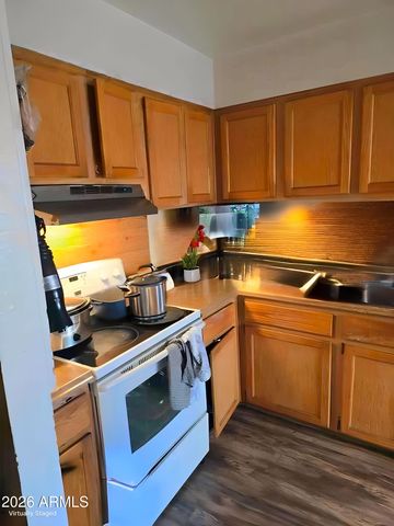 4450 E PUEBLO Avenue, Phoenix, AZ 85040