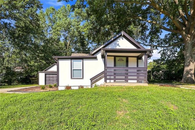 7126 Main Street, Kansas City, MO 64114