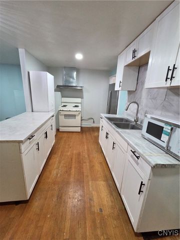 272 South Collingwood Avenue, Syracuse, NY 13206