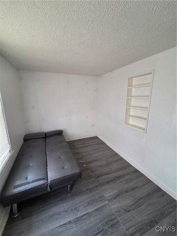 272 South Collingwood Avenue, Syracuse, NY 13206