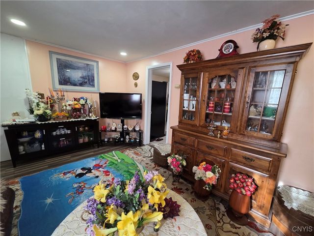 272 South Collingwood Avenue, Syracuse, NY 13206