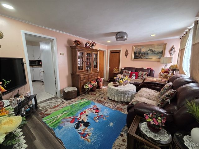 272 South Collingwood Avenue, Syracuse, NY 13206