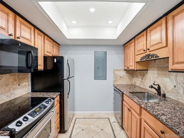 1960 S Xanadu Way 107, Aurora, CO 80014