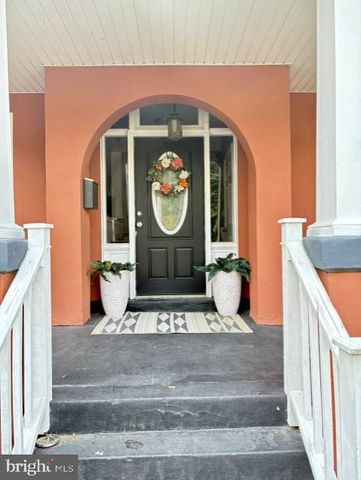 36 LAIRD ST, Reading, PA 19609