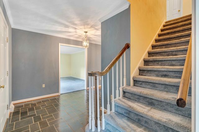 7173 Hollyberry RD, Roanoke, VA 24018