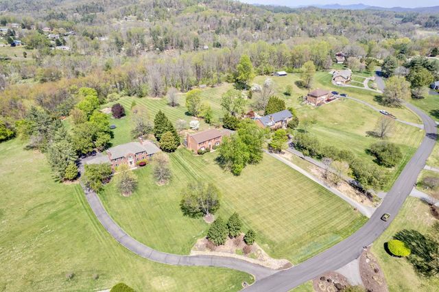 7173 Hollyberry RD, Roanoke, VA 24018