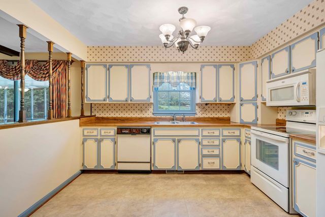 7173 Hollyberry RD, Roanoke, VA 24018