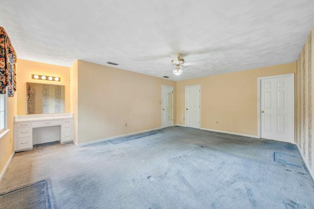 7173 Hollyberry RD, Roanoke, VA 24018