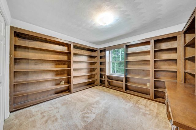 7173 Hollyberry RD, Roanoke, VA 24018
