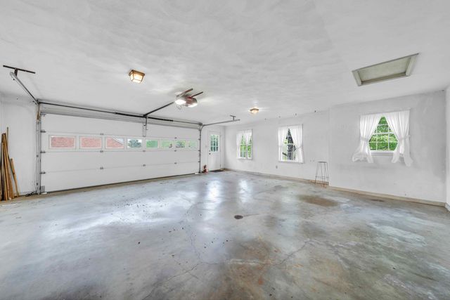 7173 Hollyberry RD, Roanoke, VA 24018