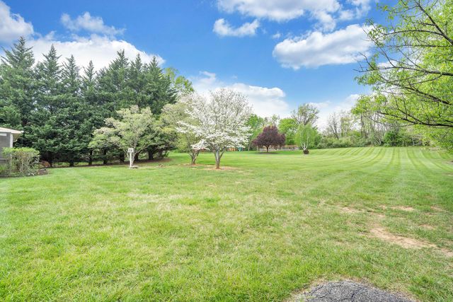 7173 Hollyberry RD, Roanoke, VA 24018