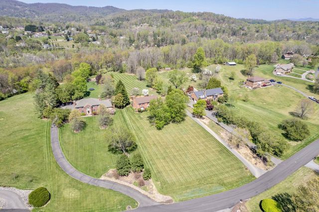7173 Hollyberry RD, Roanoke, VA 24018
