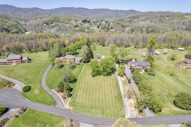 7173 Hollyberry RD, Roanoke, VA 24018