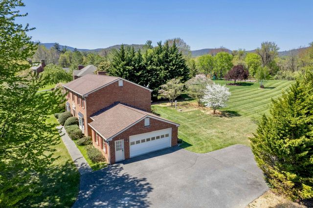 7173 Hollyberry RD, Roanoke, VA 24018