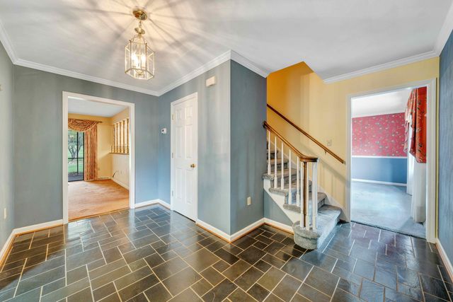 7173 Hollyberry RD, Roanoke, VA 24018