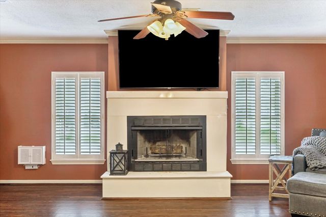 4409 Avenue J, Santa Fe, TX 77510