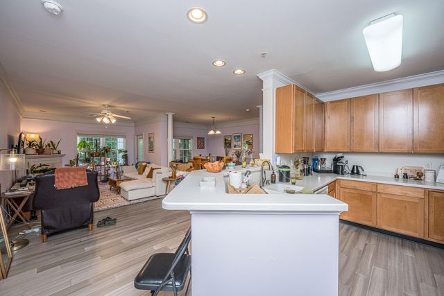 1025 Riverland Woods Place Apt 712, Charleston, SC 29412