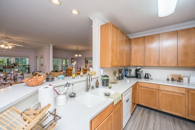 1025 Riverland Woods Place Apt 712, Charleston, SC 29412